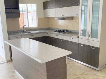 CASA EN VENTA EN RESIDENCIAL EL DORADO, SALIA A SILAO, PUERTO INTERIOR,FRACC. PRIVADO, EN LEÓN GTO