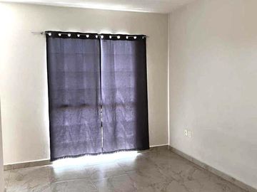 CASA EN VENTA EN RESIDENCIAL EL DORADO, SALIA A SILAO, PUERTO INTERIOR,FRACC. PRIVADO, EN LEÓN GTO