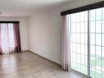 CASA EN VENTA EN RESIDENCIAL EL DORADO, SALIA A SILAO, PUERTO INTERIOR,FRACC. PRIVADO, EN LEÓN GTO