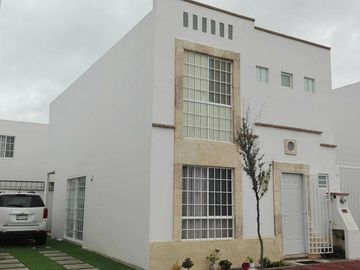 CASA EN VENTA EN RESIDENCIAL EL DORADO, SALIA A SILAO, PUERTO INTERIOR,FRACC. PRIVADO, EN LEÓN GTO
