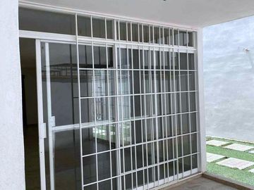 CASA EN VENTA EN RESIDENCIAL EL DORADO, SALIA A SILAO, PUERTO INTERIOR,FRACC. PRIVADO, EN LEÓN GTO
