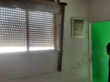 Galpón 1200m2 en 2 Plantas Con Salon De Ventas Y Vivienda!!!