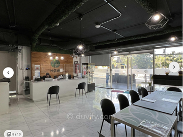 Local comercial a pasos de costanera center