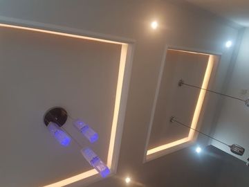 Rumah mewah Full Furnish dalam perumahan di Jalan Raya Tajem