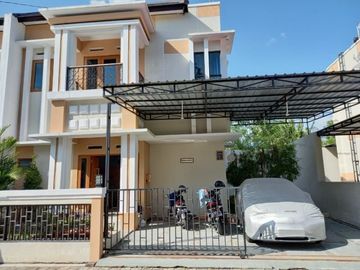 Rumah mewah Full Furnish dalam perumahan di Jalan Raya Tajem
