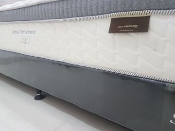 Rumah mewah Full Furnish dalam perumahan di Jalan Raya Tajem