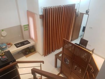 Rumah mewah Full Furnish dalam perumahan di Jalan Raya Tajem