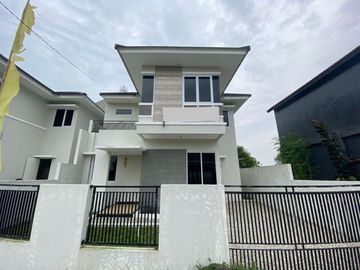 Rumah Mewah 2 Lantai Siap Huni Di Yogyakarta