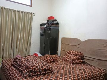 Rumah 2 Lantai Dengan Lingkungan Hidup Di Jaksel 7644