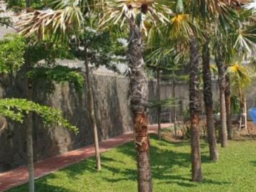 Rumah Mewah Luxury Kolam Renang di Perum Elite Colomadu Solo