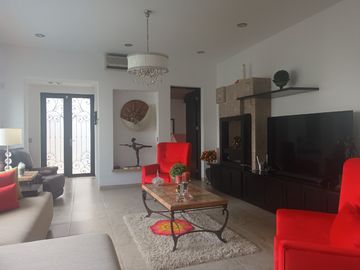 CASA C/ALBERCA EN COTO AL NORTE $8,100