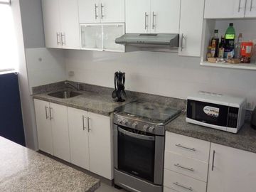 MODERNO DEPARTAMENTO CON EXCELENTE UBICACION EN MIRAFLORES