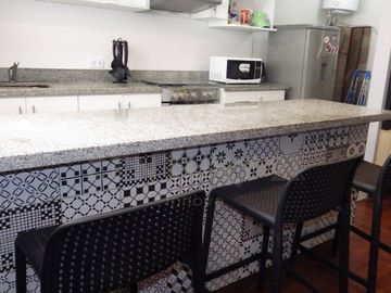 MODERNO DEPARTAMENTO CON EXCELENTE UBICACION EN MIRAFLORES