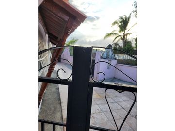 CASA COLINAS DEL ROCIO- LAS CUMBRES 3-855