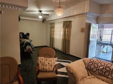 CASA COLINAS DEL ROCIO- LAS CUMBRES 3-855