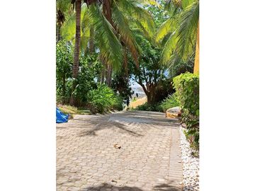 Casa Frente a Playa en Punta Barco (ID 13102) 