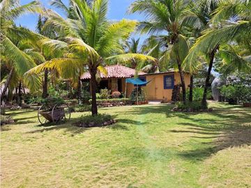 Casa Frente a Playa en Punta Barco (ID 13102) 