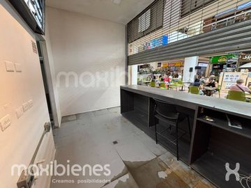 local en arriendo en loma del escobero. Cod A72388