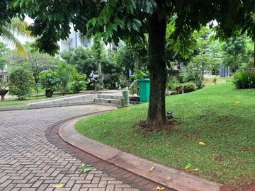 RUMAH HOEK DE LATINOS CLUSTER CENTRO BSD SERPONG JUAL MURAH