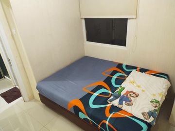 Apartemen green pramuka city bulanan full furnish wifi ready