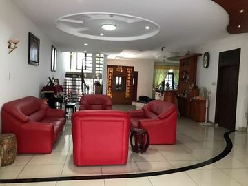 Villa Jalan Kapten Maulana Lubis (belakang Grand Palladium Mall) Medan