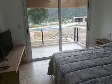 CONDOMINIO SIERRA PACIFICA. DENTRO DE COUNTRY CARLOS PAZ GOLF. AMPLIOS AMBIENTES, AMENTITIES. PRIMERA CALIDAD DE CONSTRUCCIÓN
