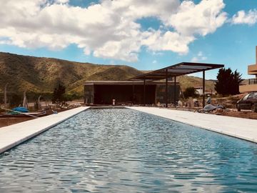 CONDOMINIO SIERRA PACIFICA. DENTRO DE COUNTRY CARLOS PAZ GOLF. AMPLIOS AMBIENTES, AMENTITIES. PRIMERA CALIDAD DE CONSTRUCCIÓN