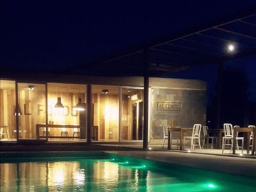 CONDOMINIO SIERRA PACIFICA. DENTRO DE COUNTRY CARLOS PAZ GOLF. AMPLIOS AMBIENTES, AMENTITIES. PRIMERA CALIDAD DE CONSTRUCCIÓN