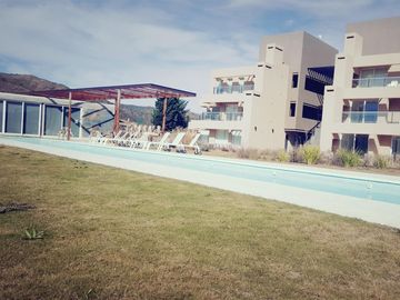 CONDOMINIO SIERRA PACIFICA. DENTRO DE COUNTRY CARLOS PAZ GOLF. AMPLIOS AMBIENTES, AMENTITIES. PRIMERA CALIDAD DE CONSTRUCCIÓN