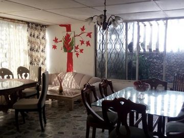 casa en venta en altamira. Cod V9015