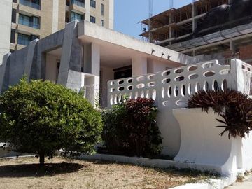 casa en venta en altamira. Cod V9015