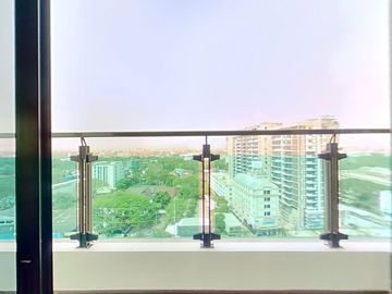 1 Bedroom Condo for sale at The Shine Condominium