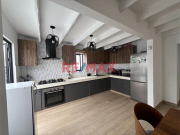 ¡Vendo Linda Casa De Playa En Playa El Silencio, Punta Hermosa En Km 40 Antigua Panamericana Sur!