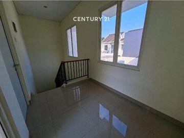 Disewakan Rumah Dalam Cluster Di Harapan Indah 2 Bekasi