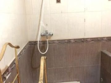 Rumah Pancoran dalam Perumahan Besar dan Mewah