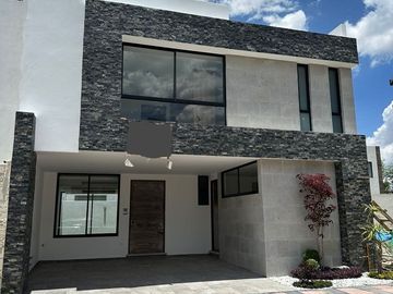 Casa en Venta en Fracc Arboreto