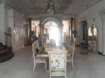 Rumah Mewah Pakuwon City, Private Pool, Jalan BOULEVARD Private Pool