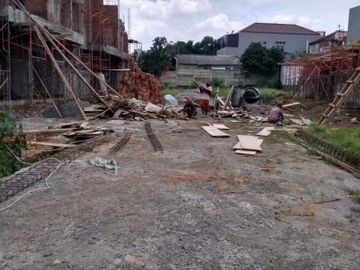 rumah ready stock strategis di lubang buaya jakarta timur bebas banjir