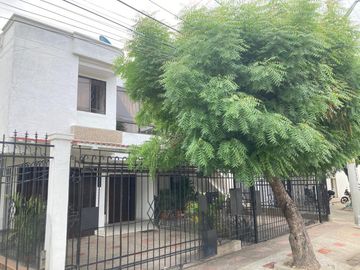 casa en venta en paraíso. Cod V105593