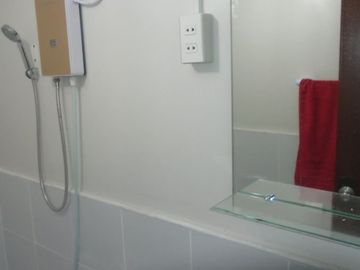 BEST DEAL !! 26 SQM NEW CONDO @ NEAR BEACH OF MARIGONDON LAPU-LAPU CITY