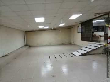 Se Vende Local Comercial 300 mts Parque Lefevre $395.000.oo