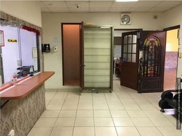 Se Vende Local Comercial 300 mts Parque Lefevre $395.000.oo