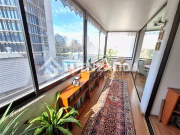 Departamento en venta de 3 dorm. en Vitacura