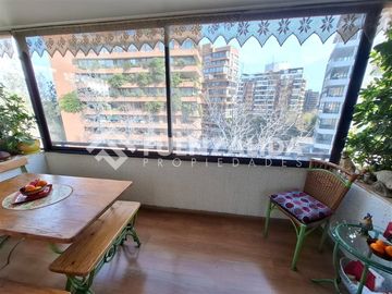 Departamento en venta de 3 dorm. en Vitacura