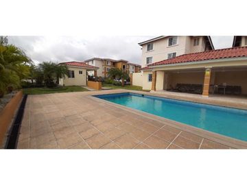 VENTA  APARTAMENTO EN LAS ACACIAS PH CANTABRIA V