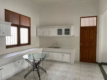 For Rent Beautiful Garden House at Kemang