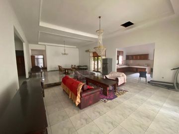 For Rent Beautiful Garden House at Kemang