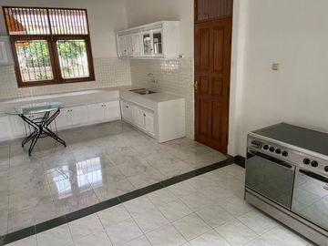 For Rent Beautiful Garden House at Kemang