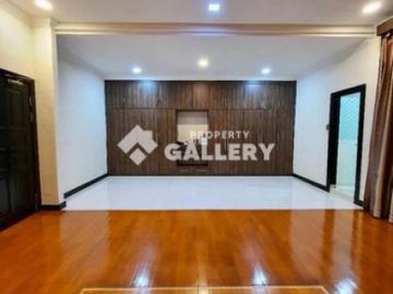 Villa Jalan Sultan Hasanuddin Dekat Jalan Iskandar Muda Medan
