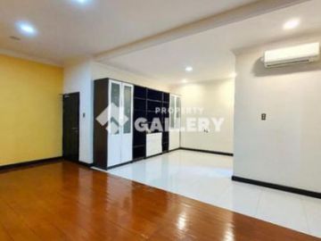 Villa Jalan Sultan Hasanuddin Dekat Jalan Iskandar Muda Medan
